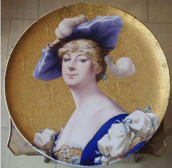 Porcelánový talíø s portrétem dámy